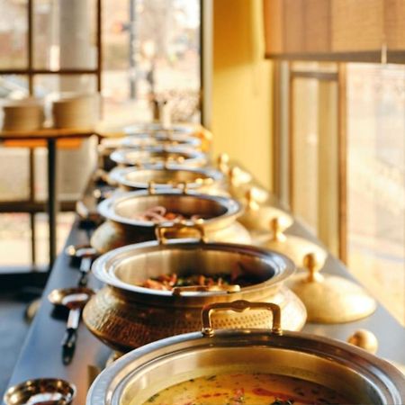 Fabhotel Gold Inn Janakpuri Делхи Екстериор снимка